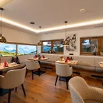 Garni Hotel 4*
