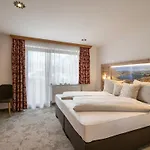 Garni Hotel 4*