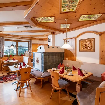 Szálloda Garni Mayrhofen