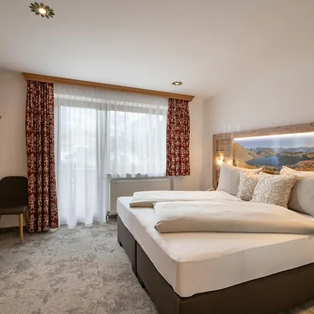 Garni Hotell 4*
